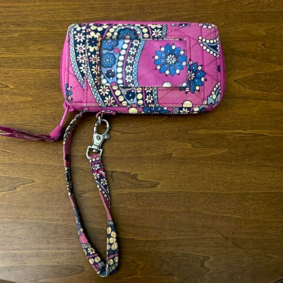 Vera Bradley wristlet - Picture 2 of 6